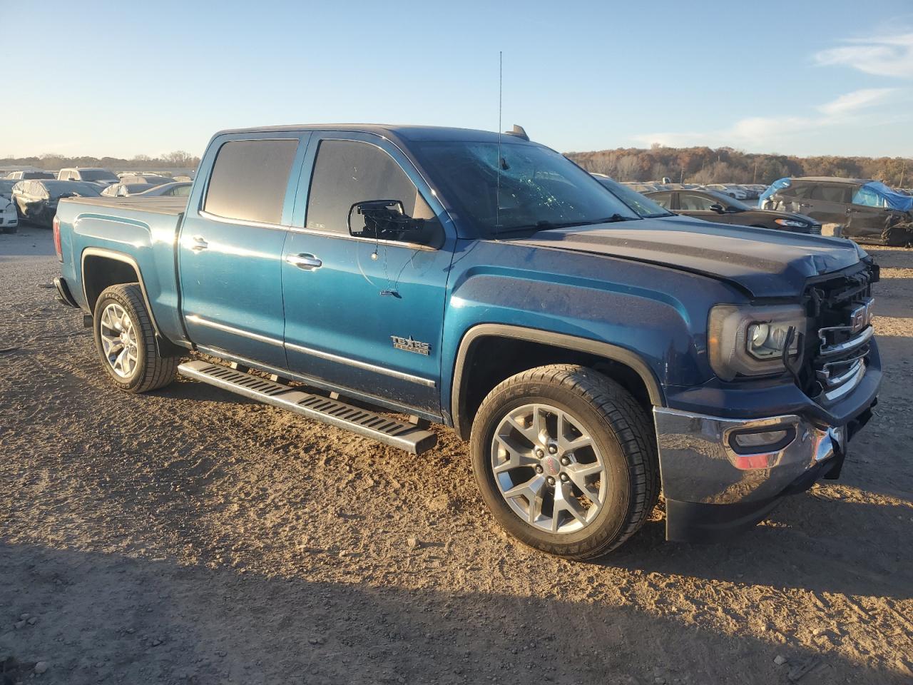 GMC SIERRA C1500 SLT