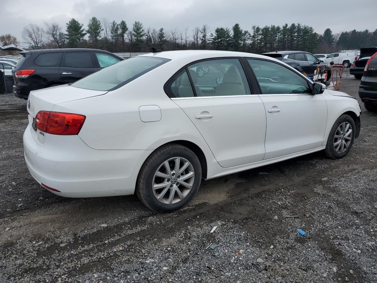 VOLKSWAGEN JETTA SE