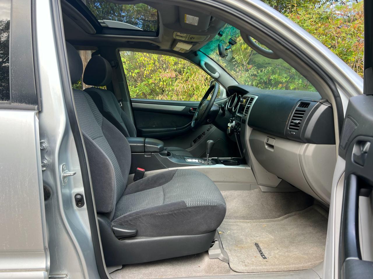 Lot #3291192041 2004 TOYOTA 4RUNNER SR