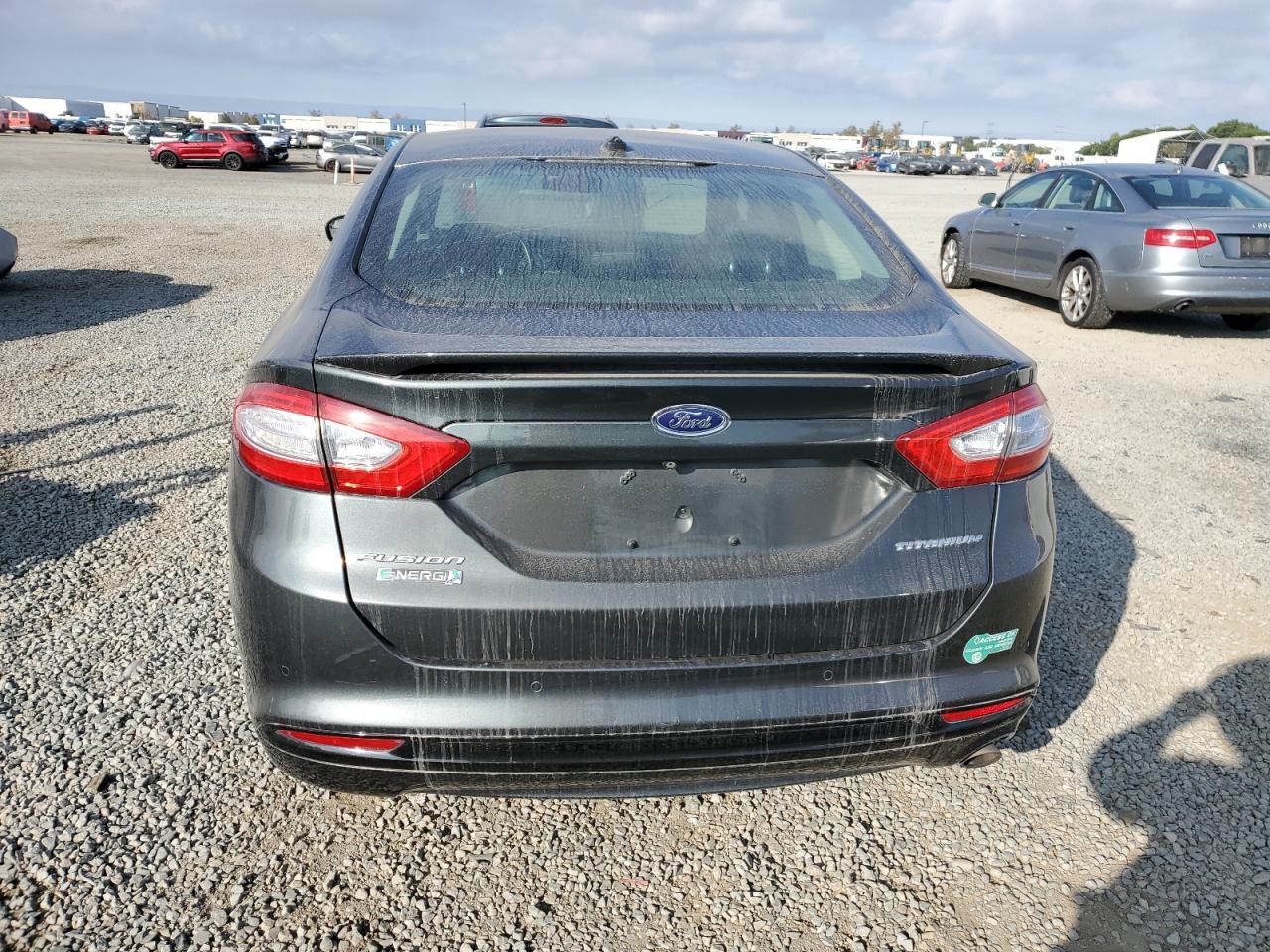 FORD FUSION TITANIUM PHEV