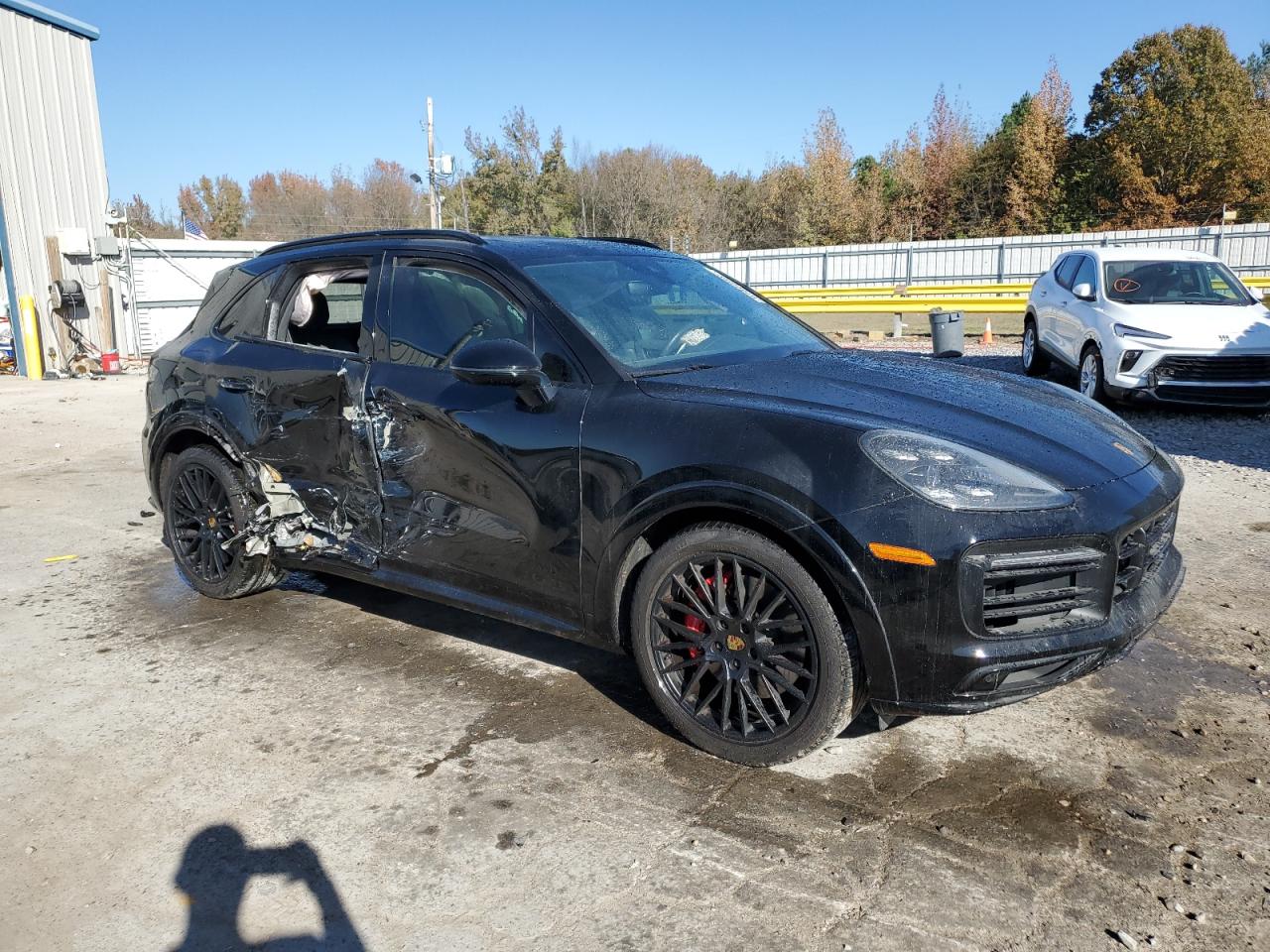 PORSCHE CAYENNE GTS