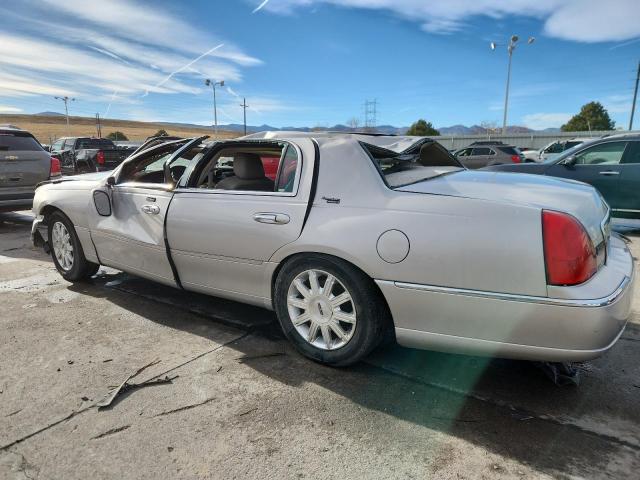 2010 LINCOLN TOWN CAR S #3292740592