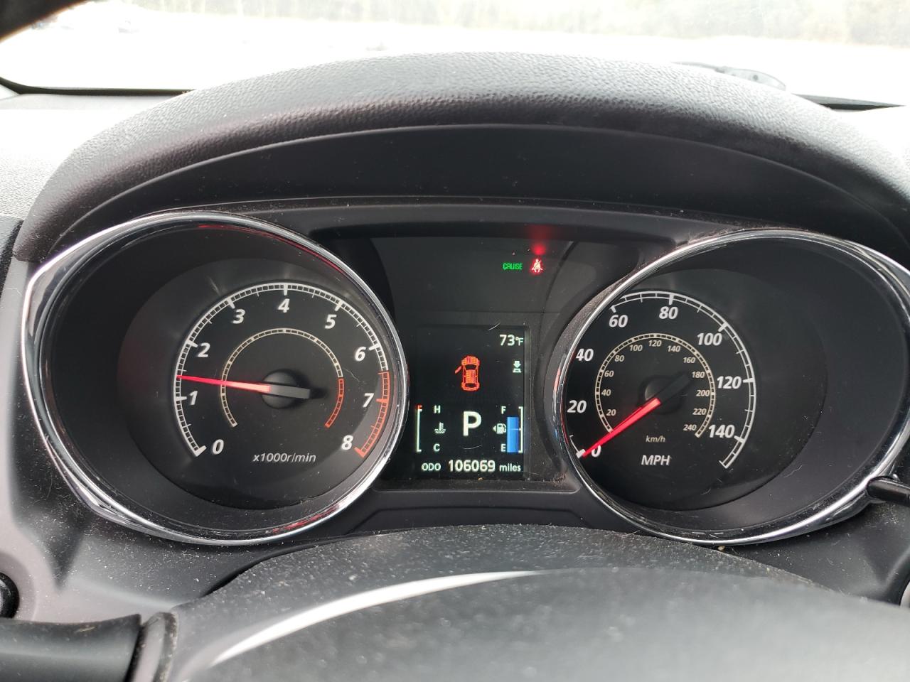 MITSUBISHI OUTLANDER SE