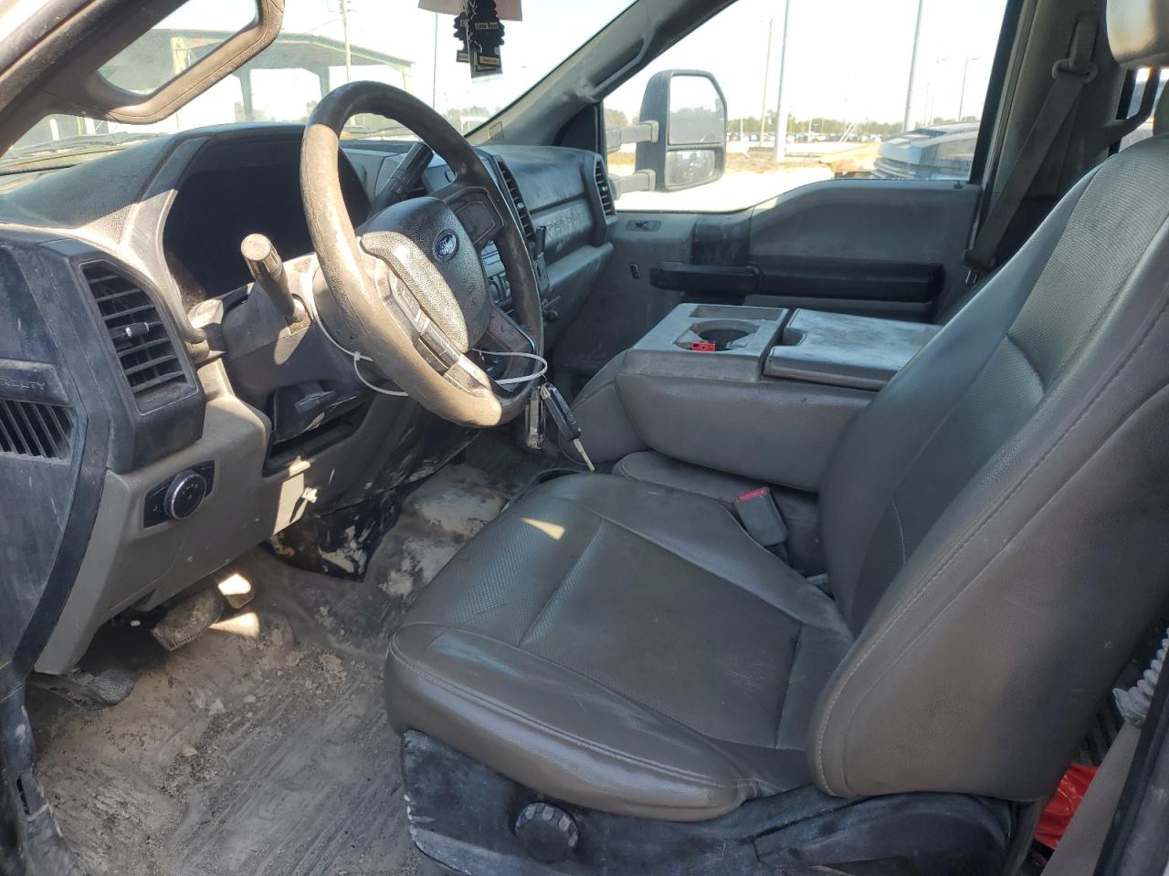 FORD F-550 SUPER DUTY