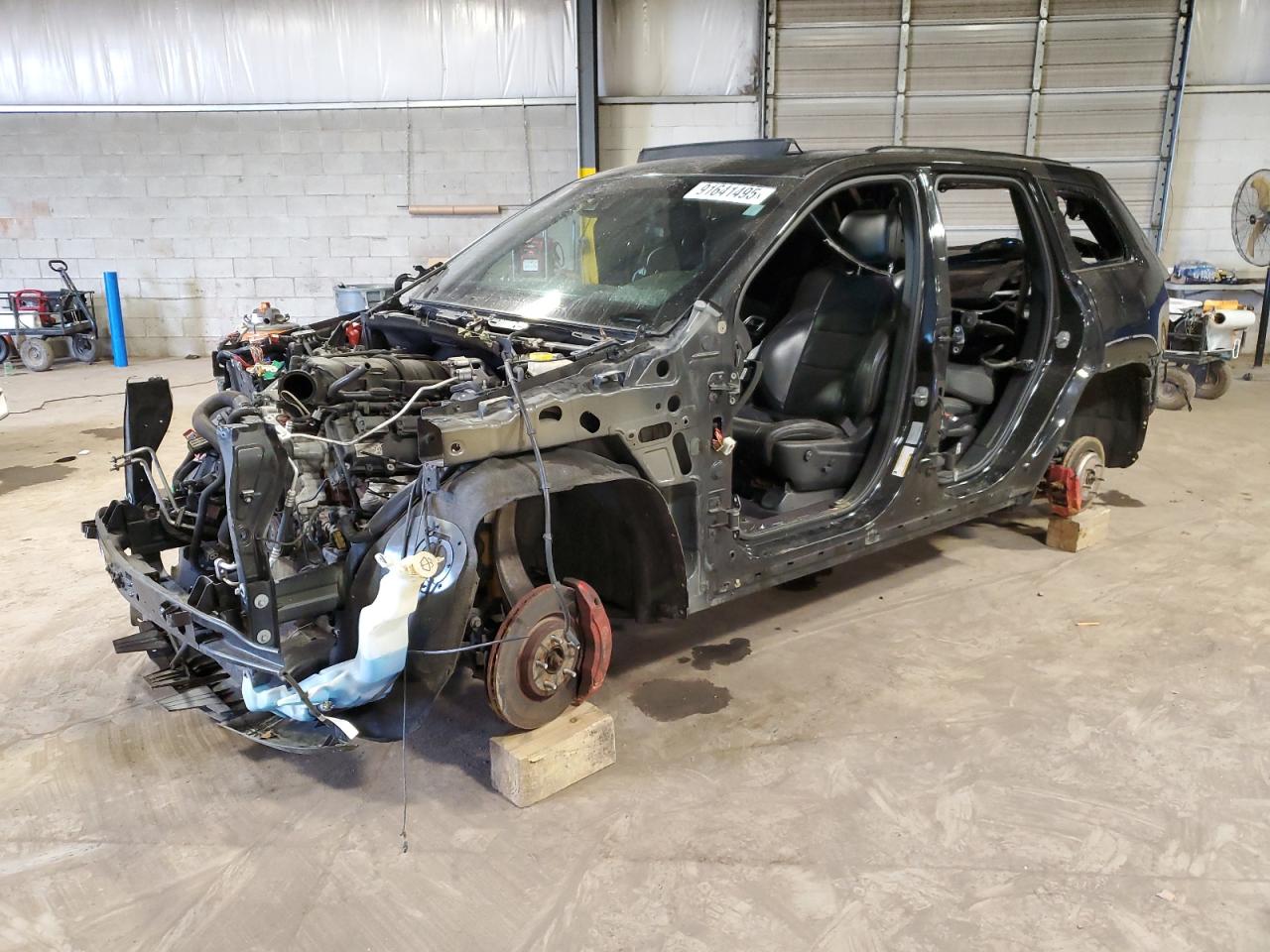 JEEP GRAND CHEROKEE SRT-8