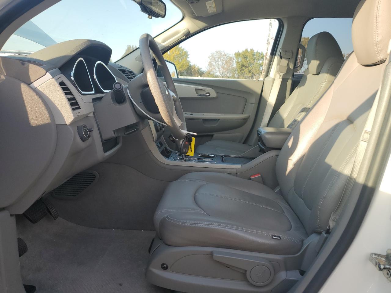 CHEVROLET TRAVERSE LS