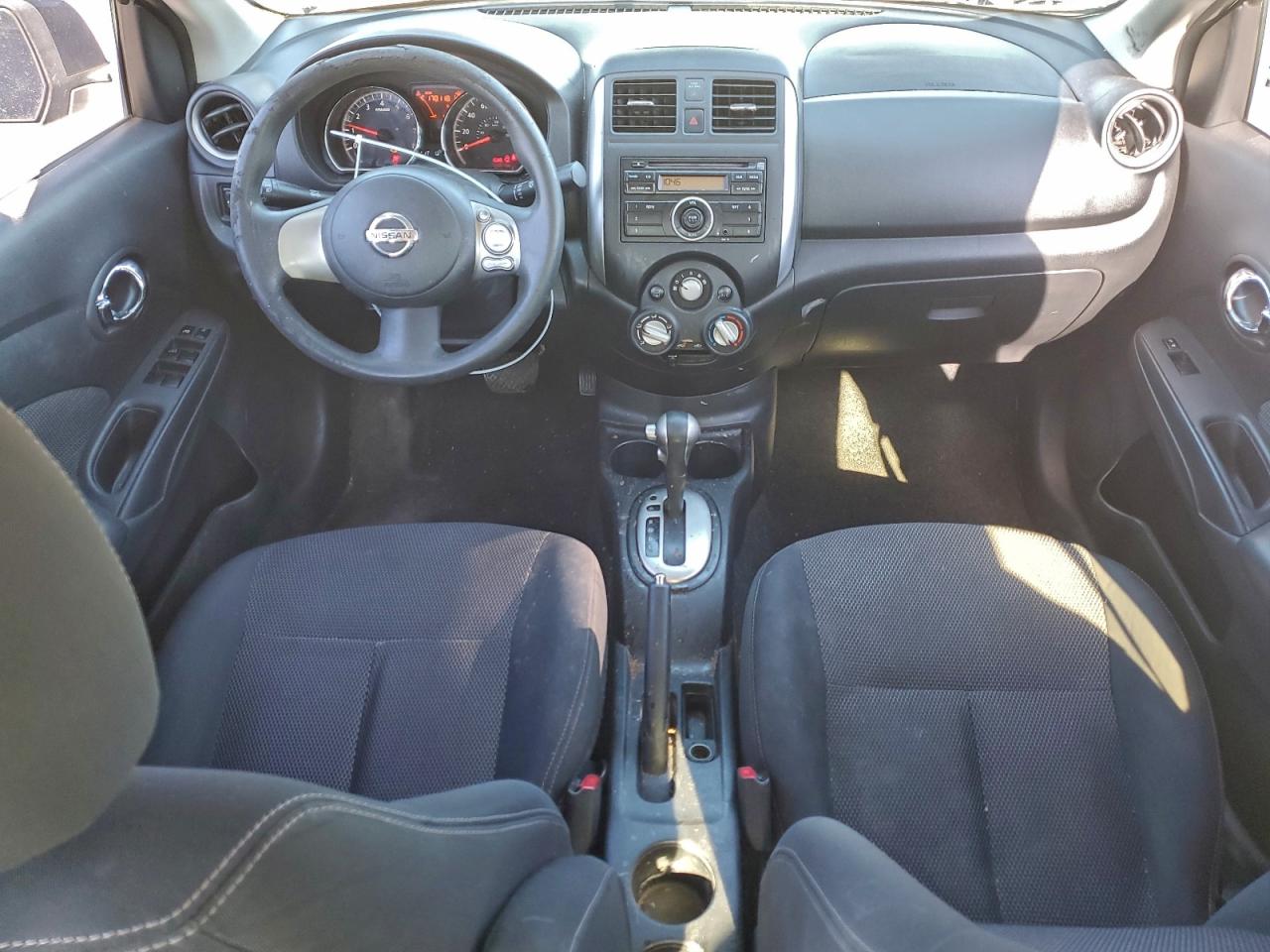 NISSAN VERSA S