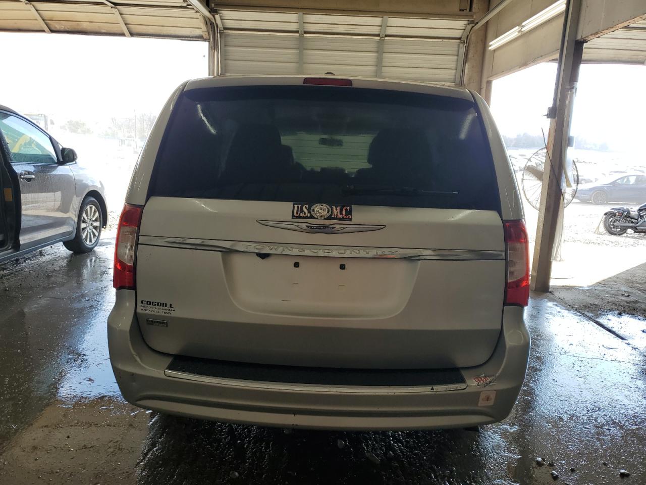 CHRYSLER TOWN & COUNTRY TOURING