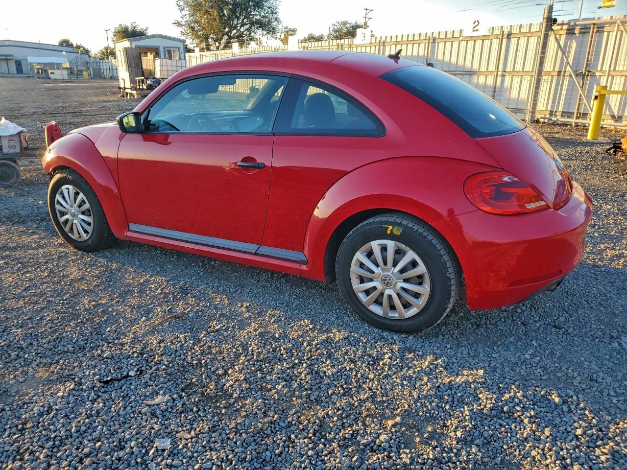 VOLKSWAGEN BEETLE