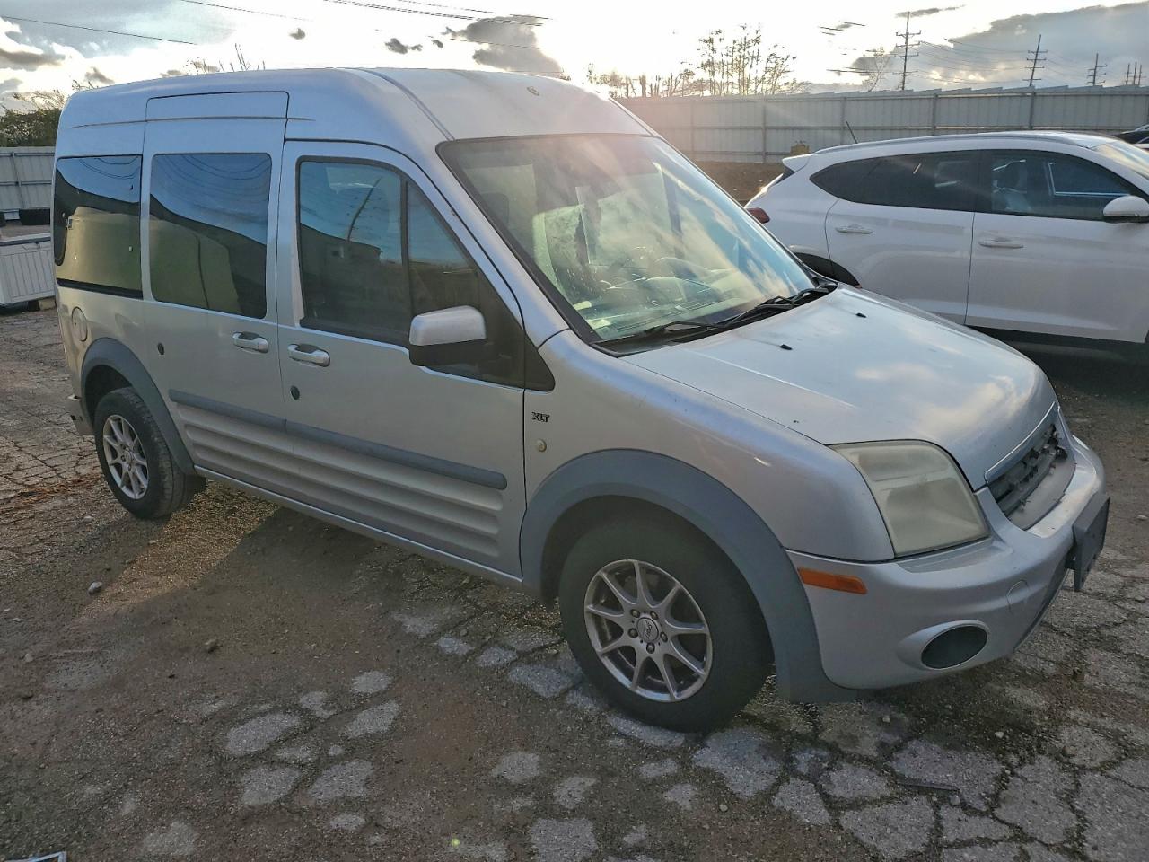 FORD TRANSIT CONNECT XLT PREMIUM