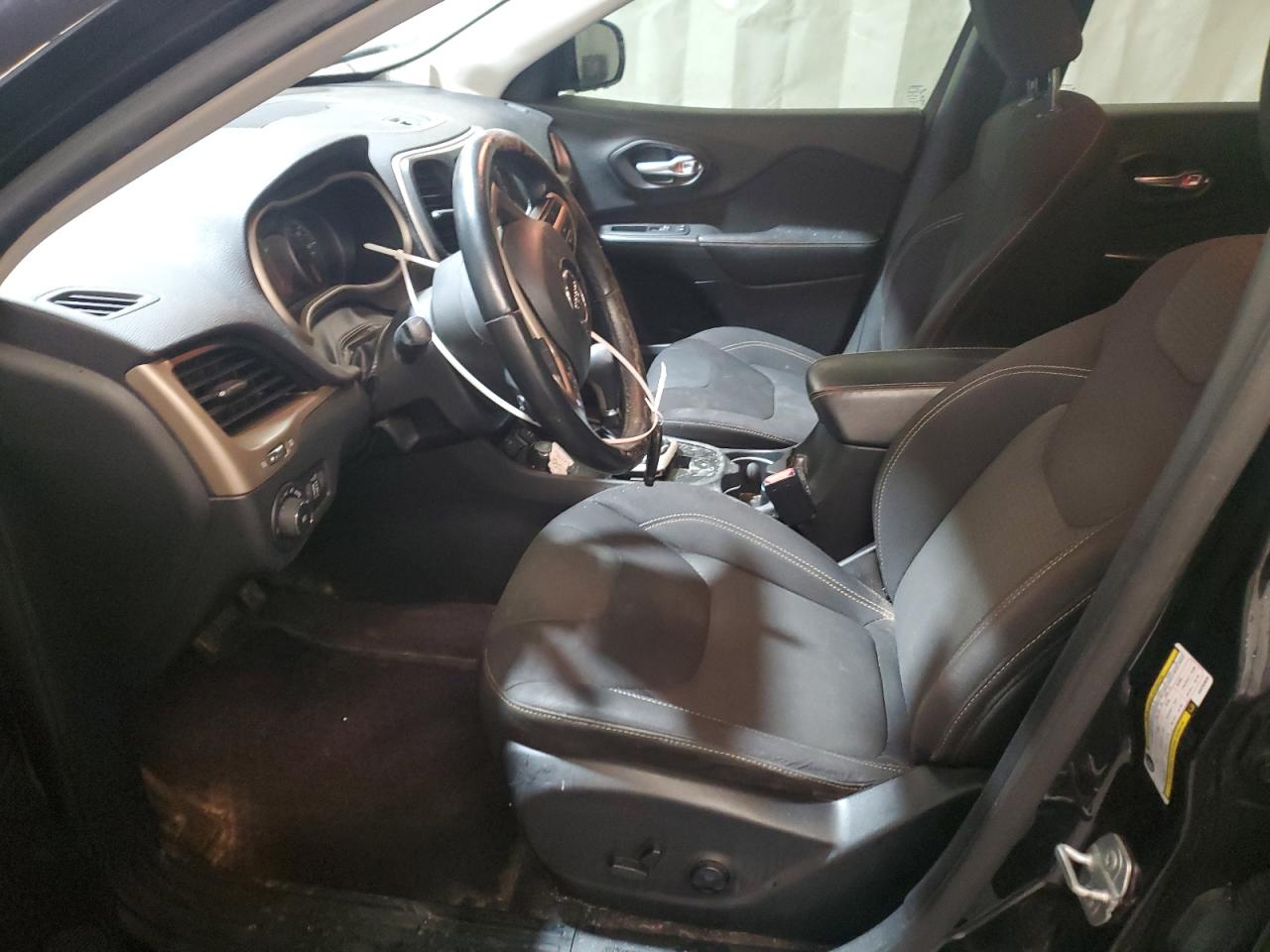 Lot #3302715040 2016 JEEP CHEROKEE L