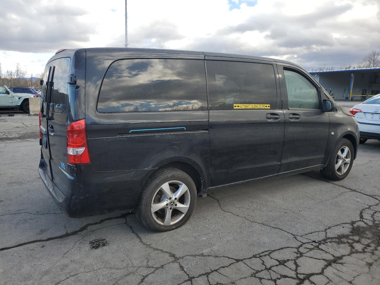 MERCEDES-BENZ METRIS