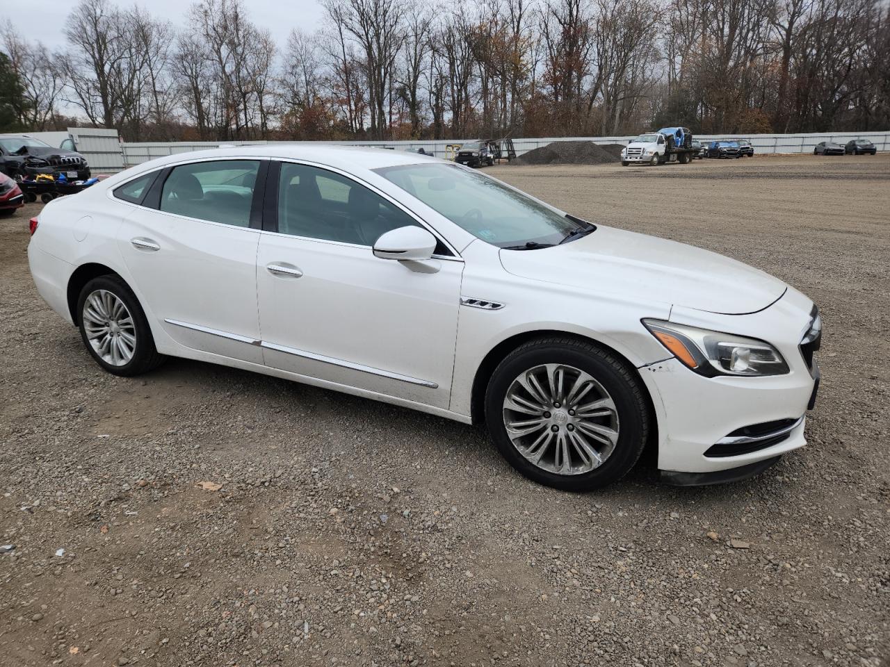 BUICK LACROSSE ESSENCE