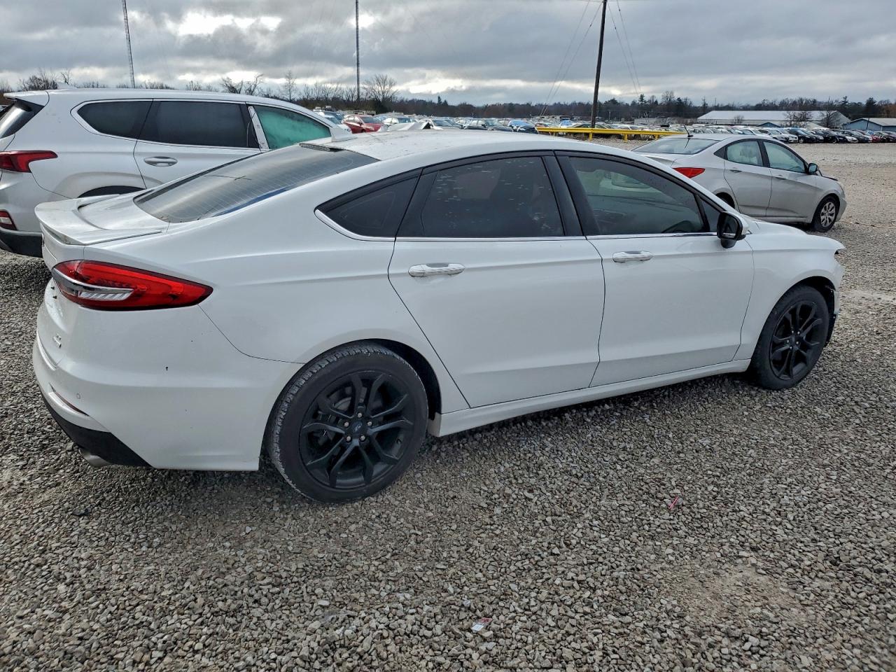 FORD FUSION SE