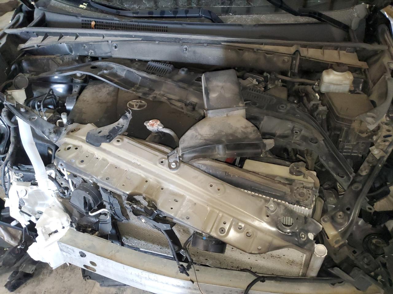 TOYOTA HIGHLANDER SE