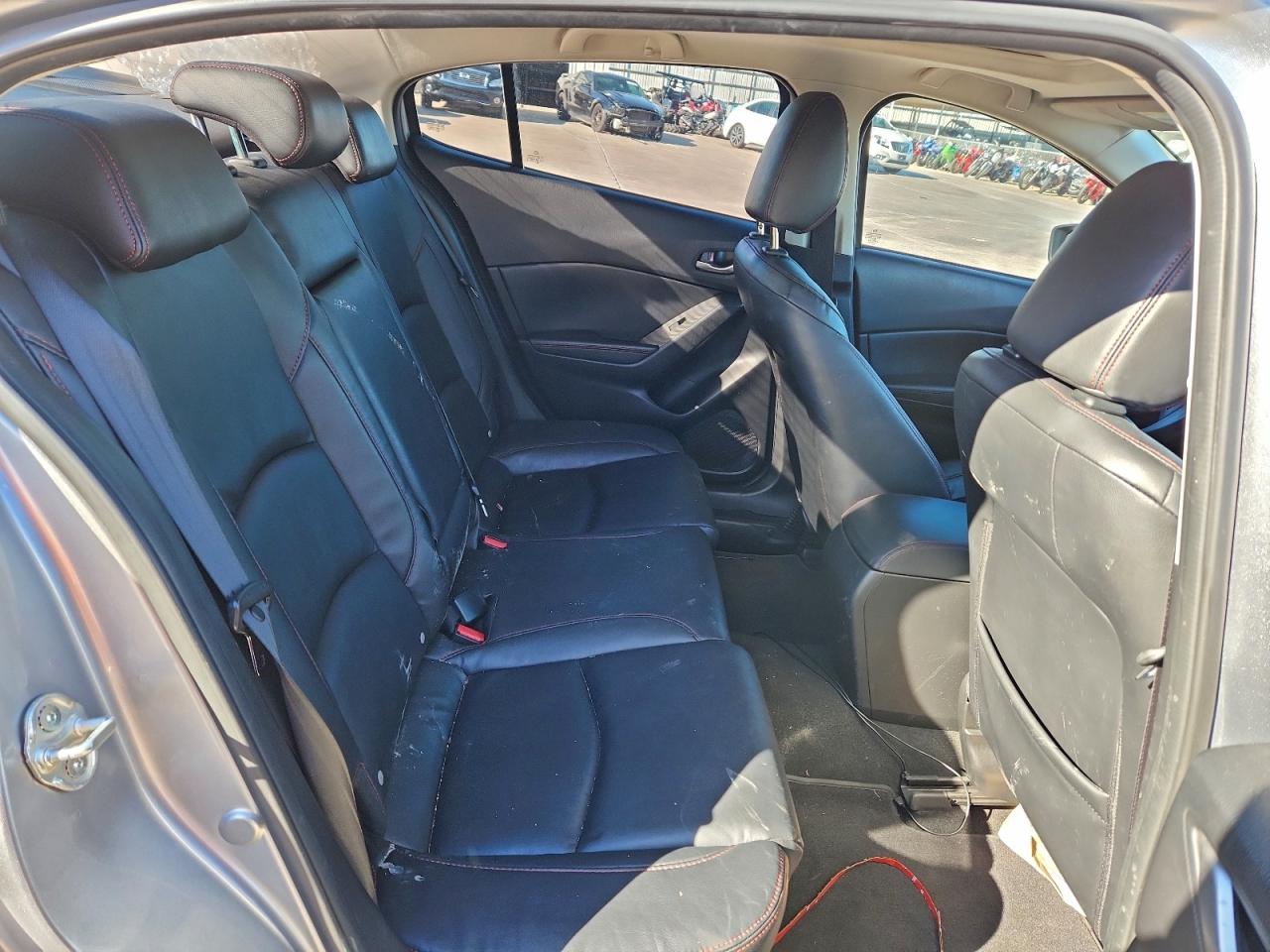 MAZDA 3 GRAND TOURING