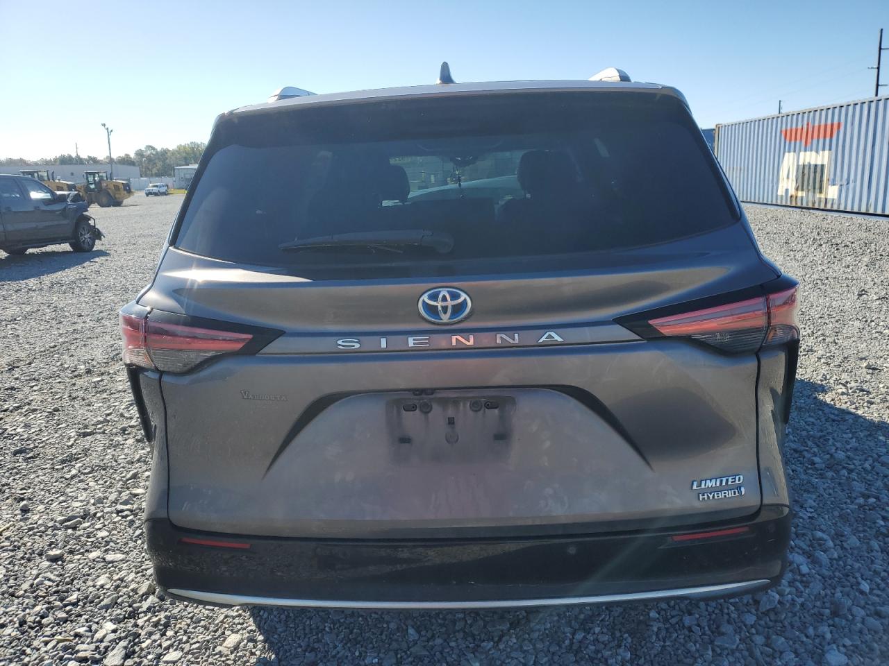 TOYOTA SIENNA LIMITED