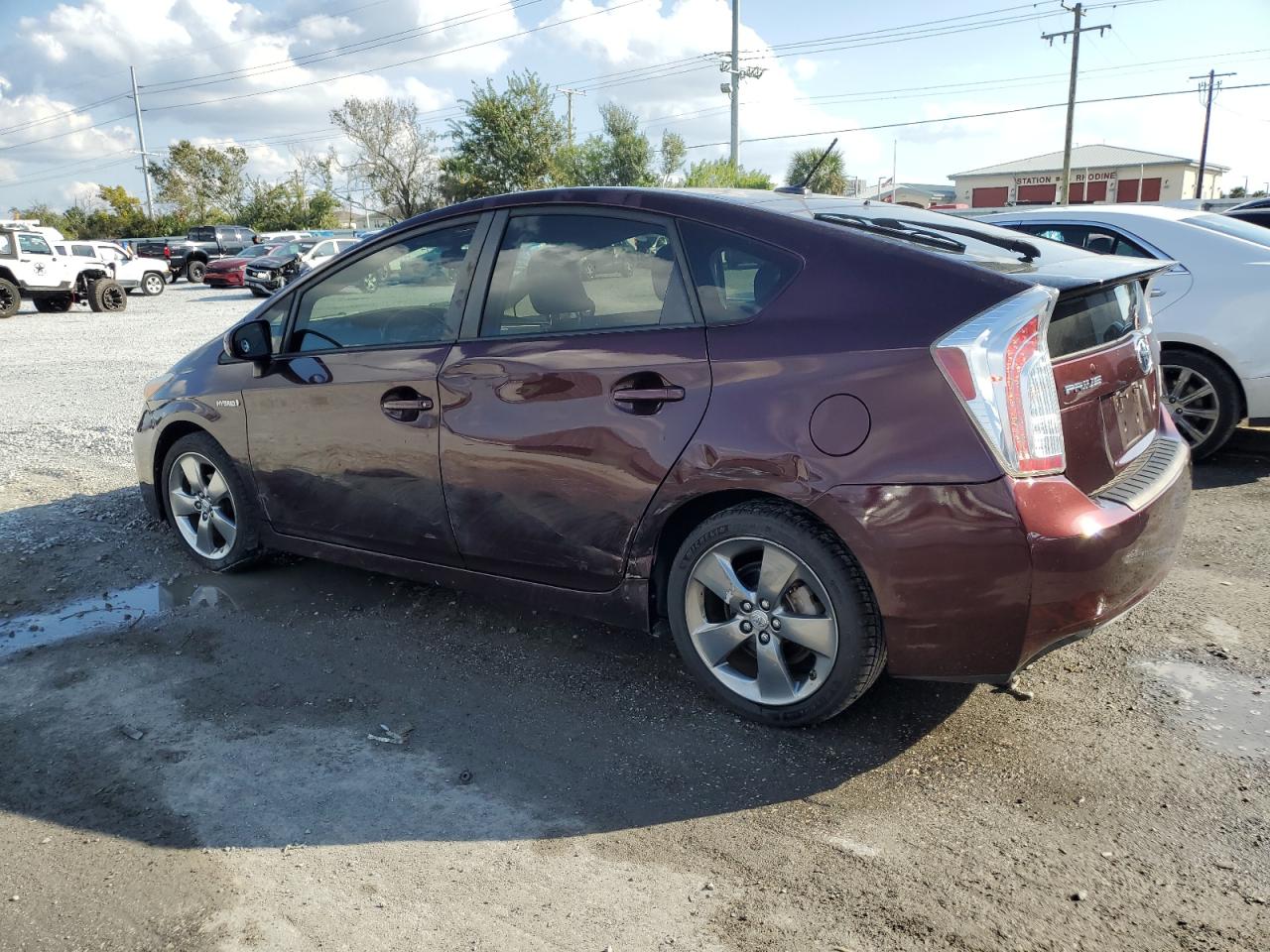 TOYOTA PRIUS