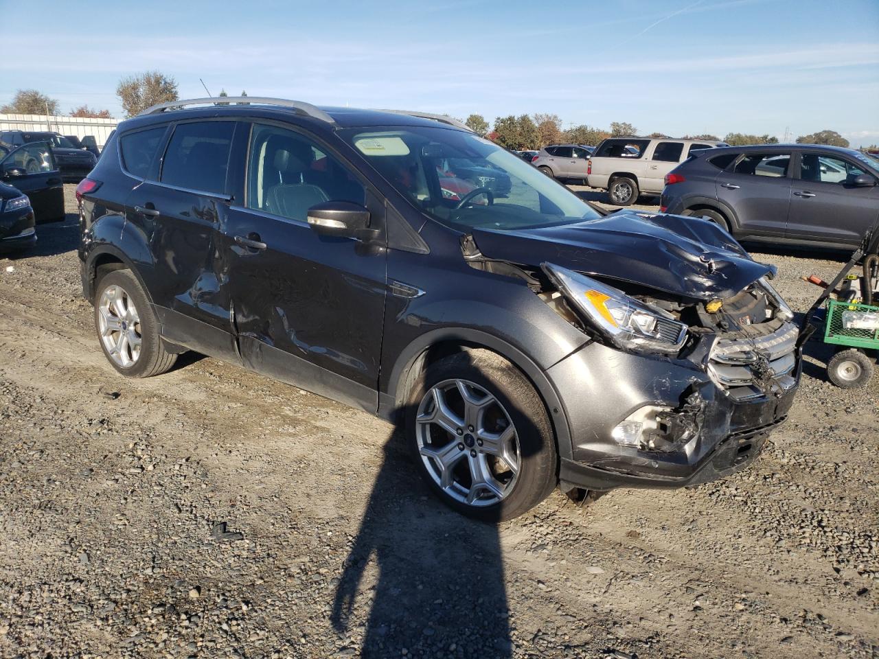 FORD ESCAPE TITANIUM