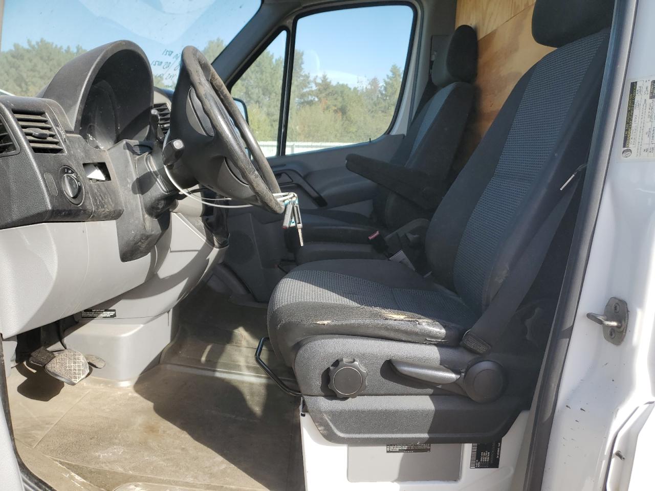 MERCEDES-BENZ SPRINTER 2500