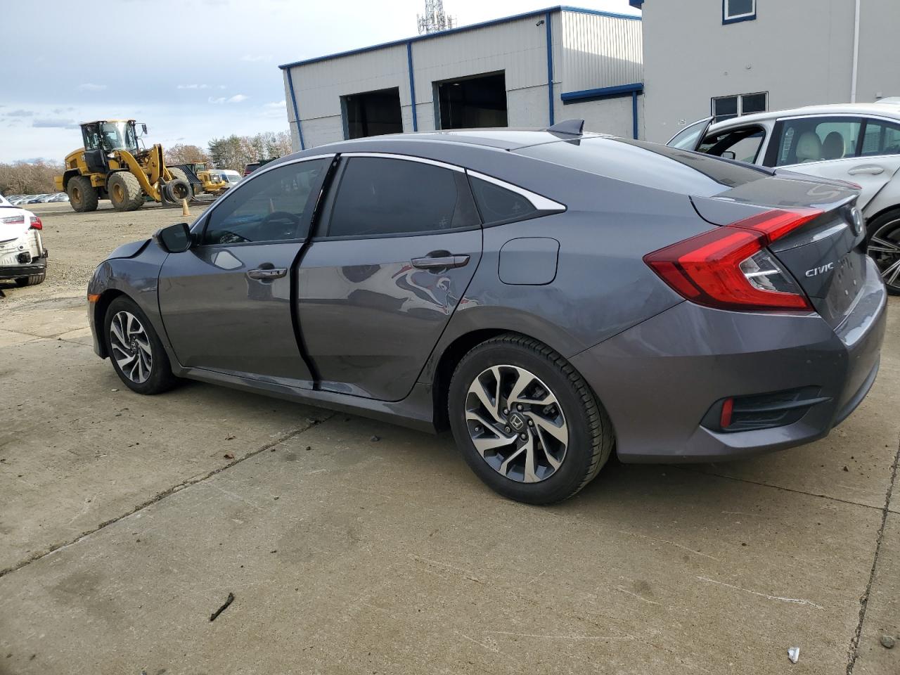 Lot #3302868934 2018 HONDA CIVIC EX
