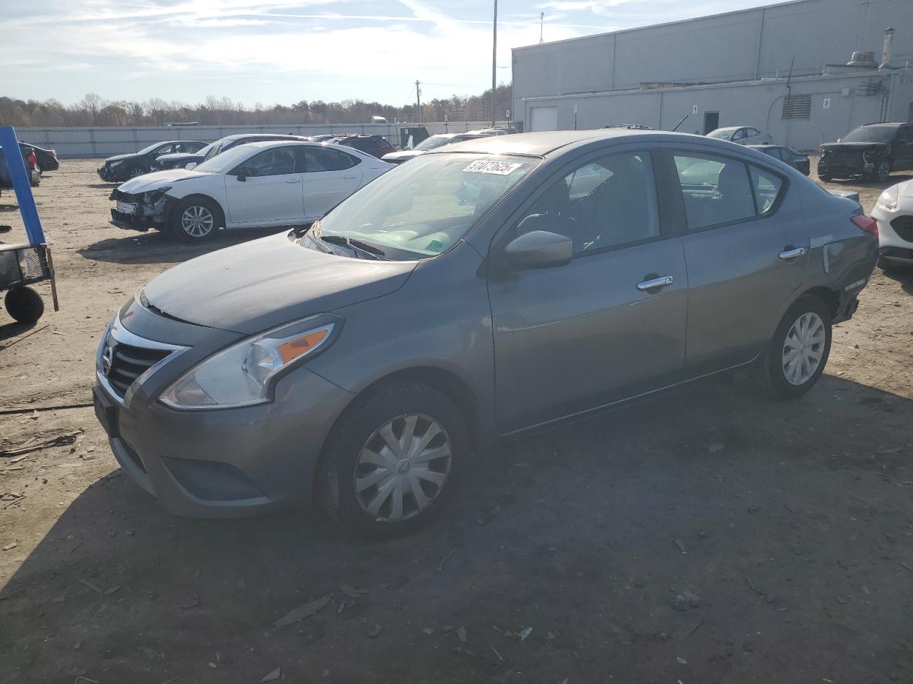 NISSAN VERSA S