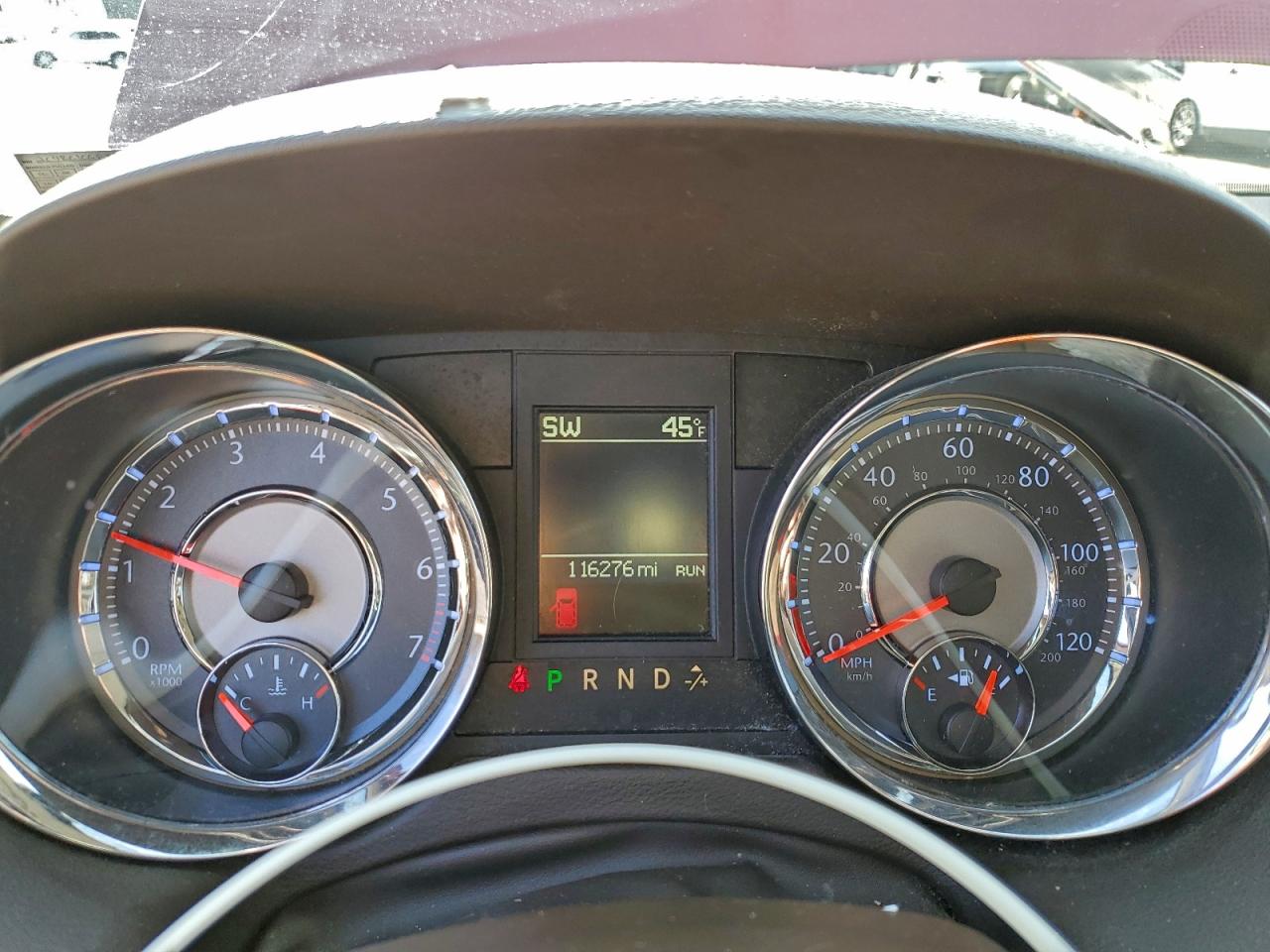 CHRYSLER TOWN & COUNTRY TOURING L