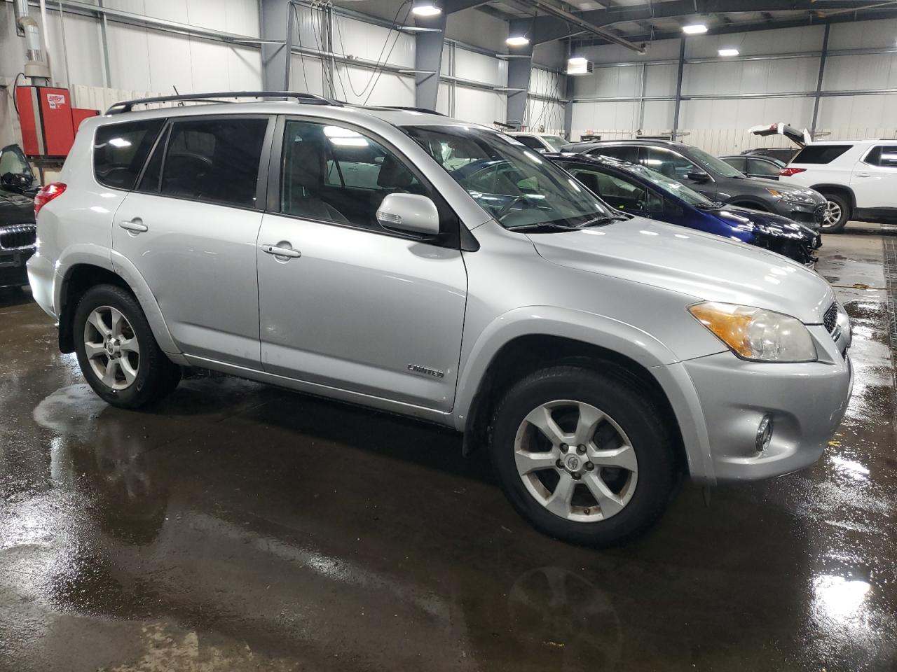 TOYOTA RAV4 LIMITED