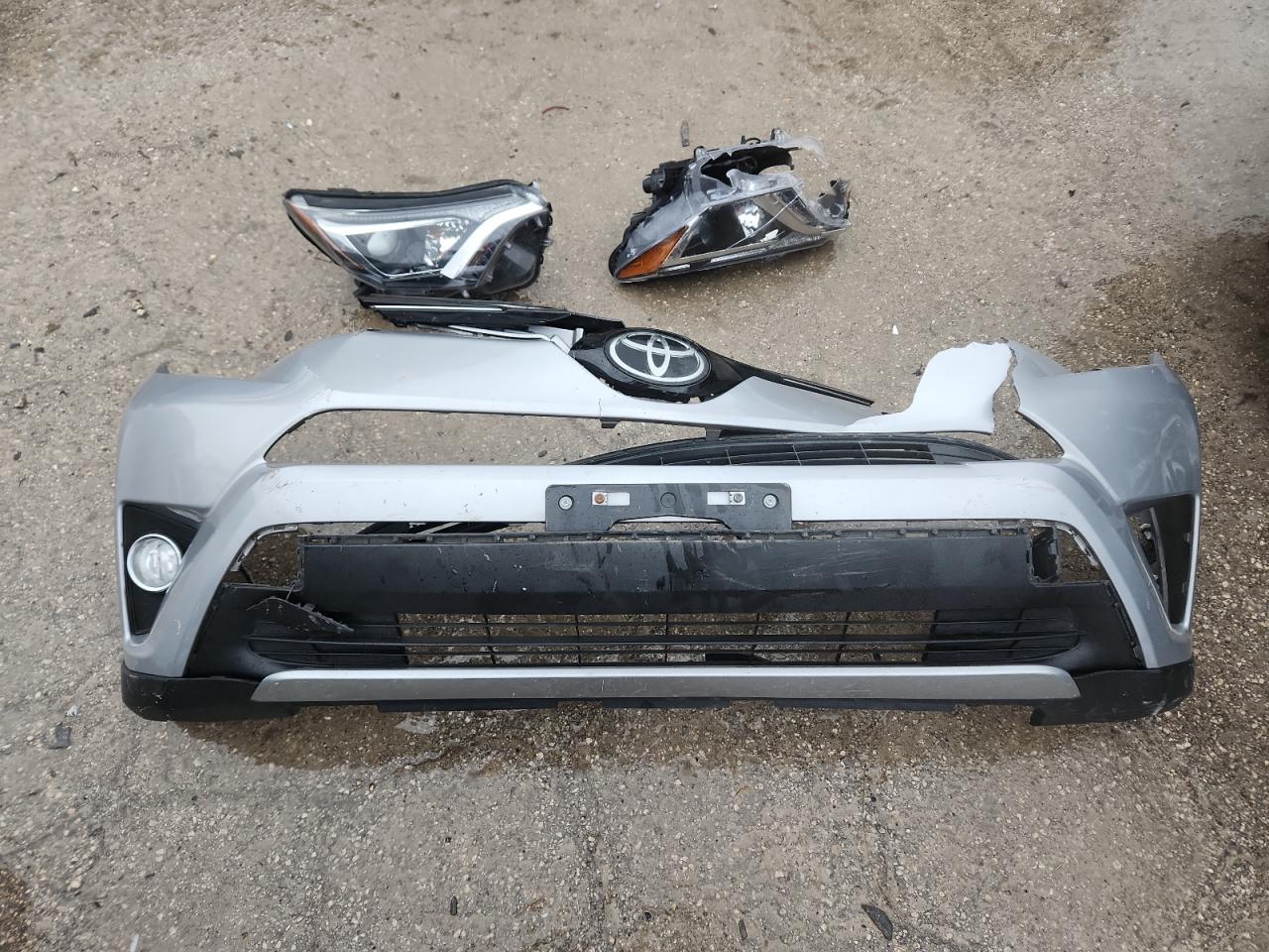 TOYOTA RAV4 ADVENTURE