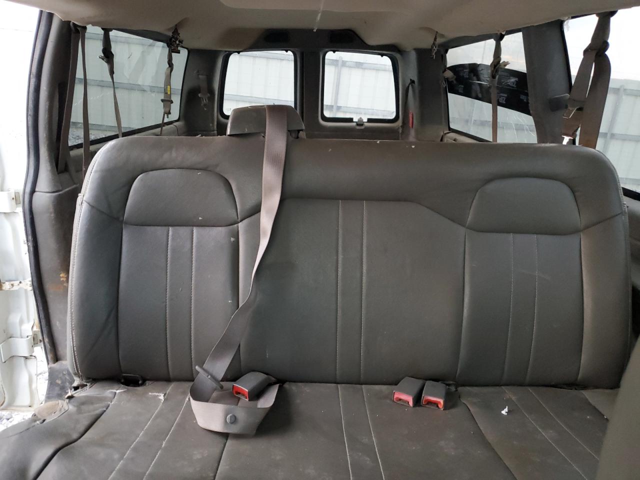 CHEVROLET EXPRESS LS