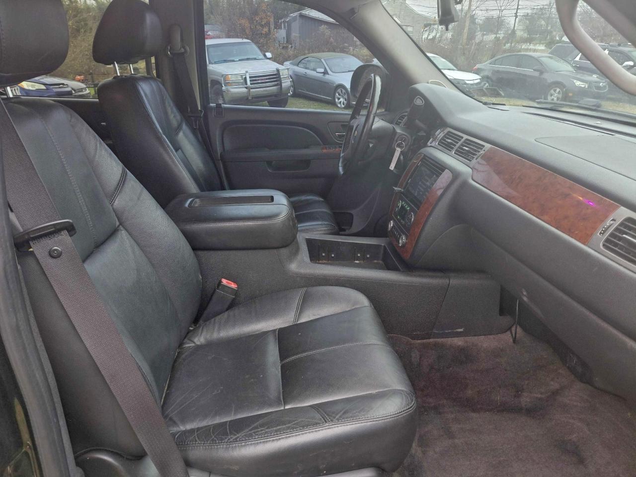 CHEVROLET SUBURBAN K1500 LT