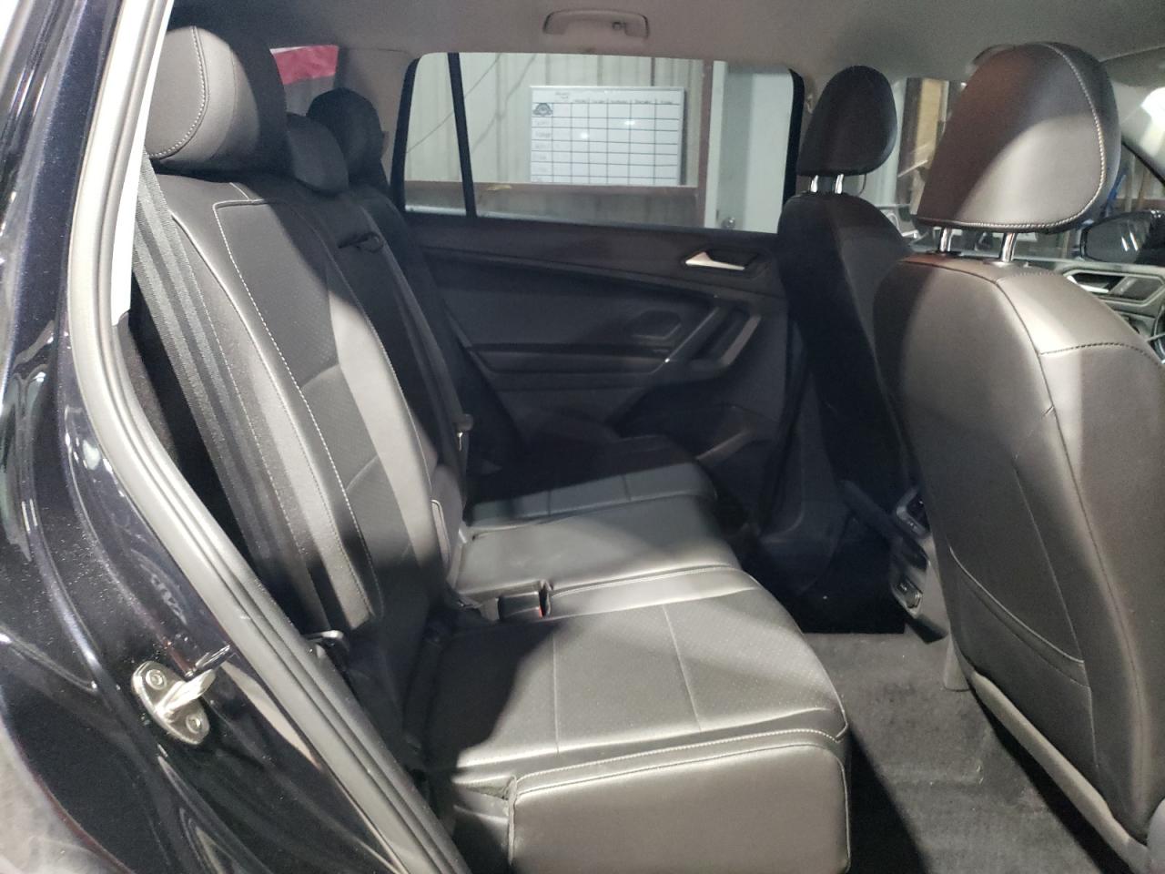 VOLKSWAGEN TIGUAN SE