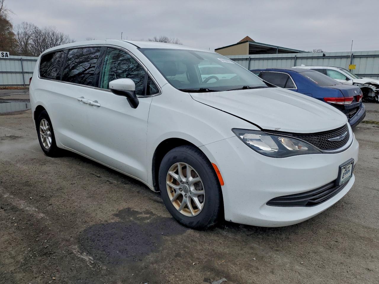 CHRYSLER PACIFICA TOURING