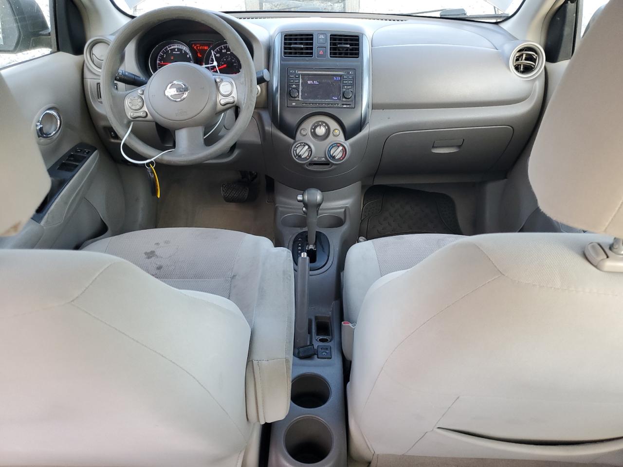 NISSAN VERSA S