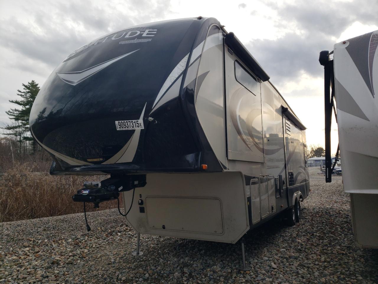 Lot #3282427273 2016 GRAND DESI SOLITUDE