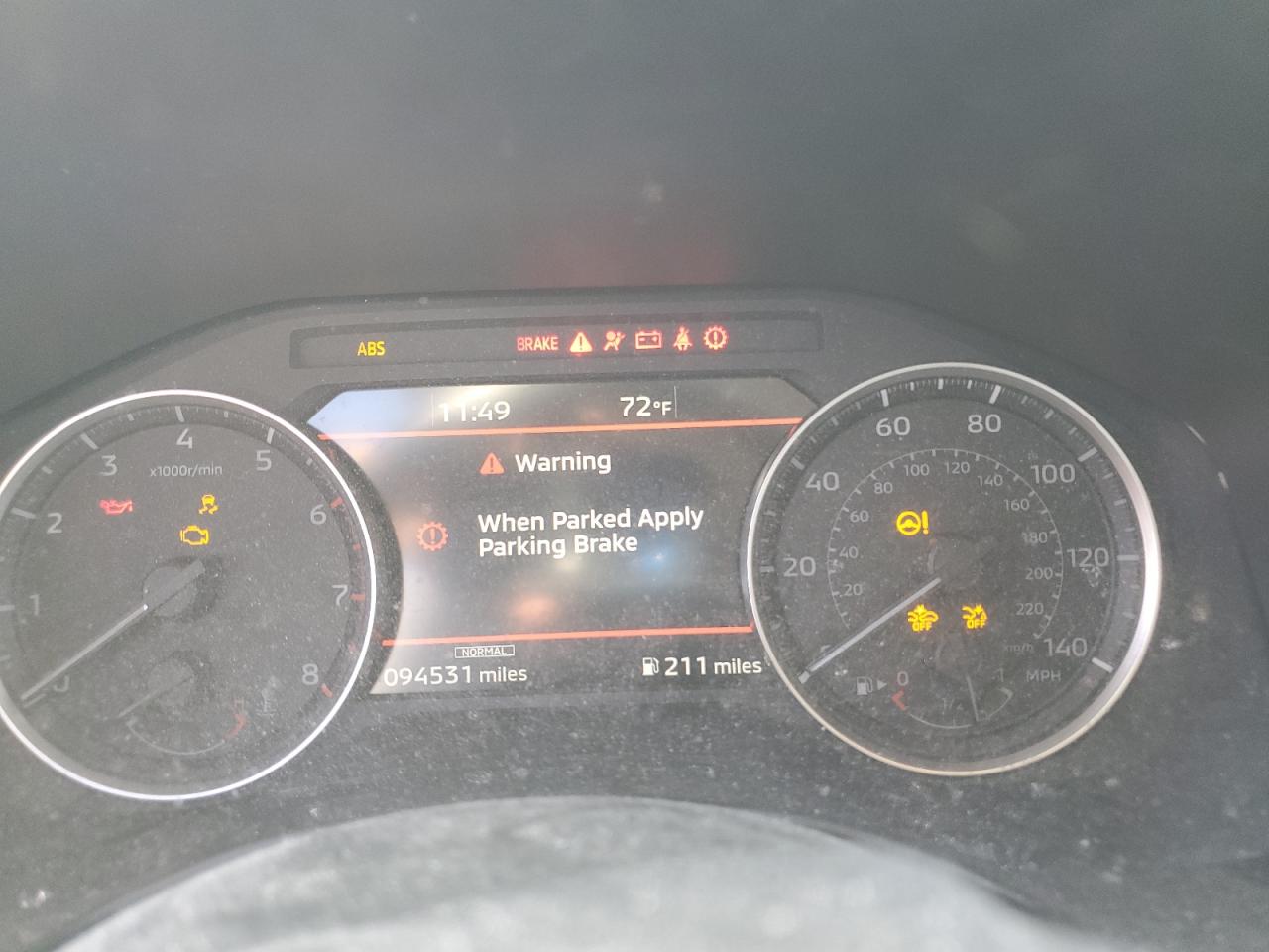 MITSUBISHI OUTLANDER SE