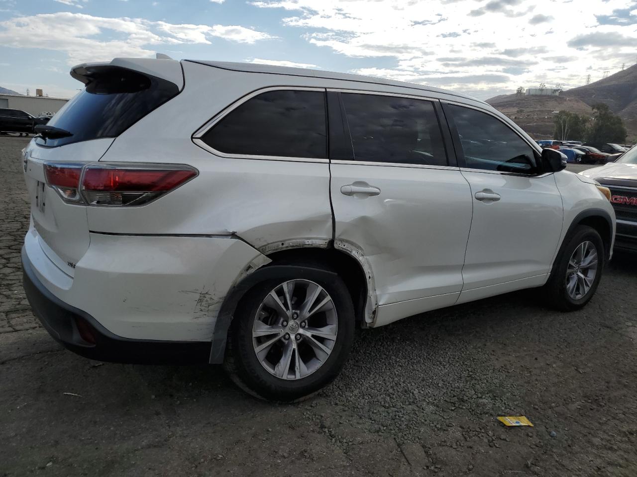 TOYOTA HIGHLANDER XLE