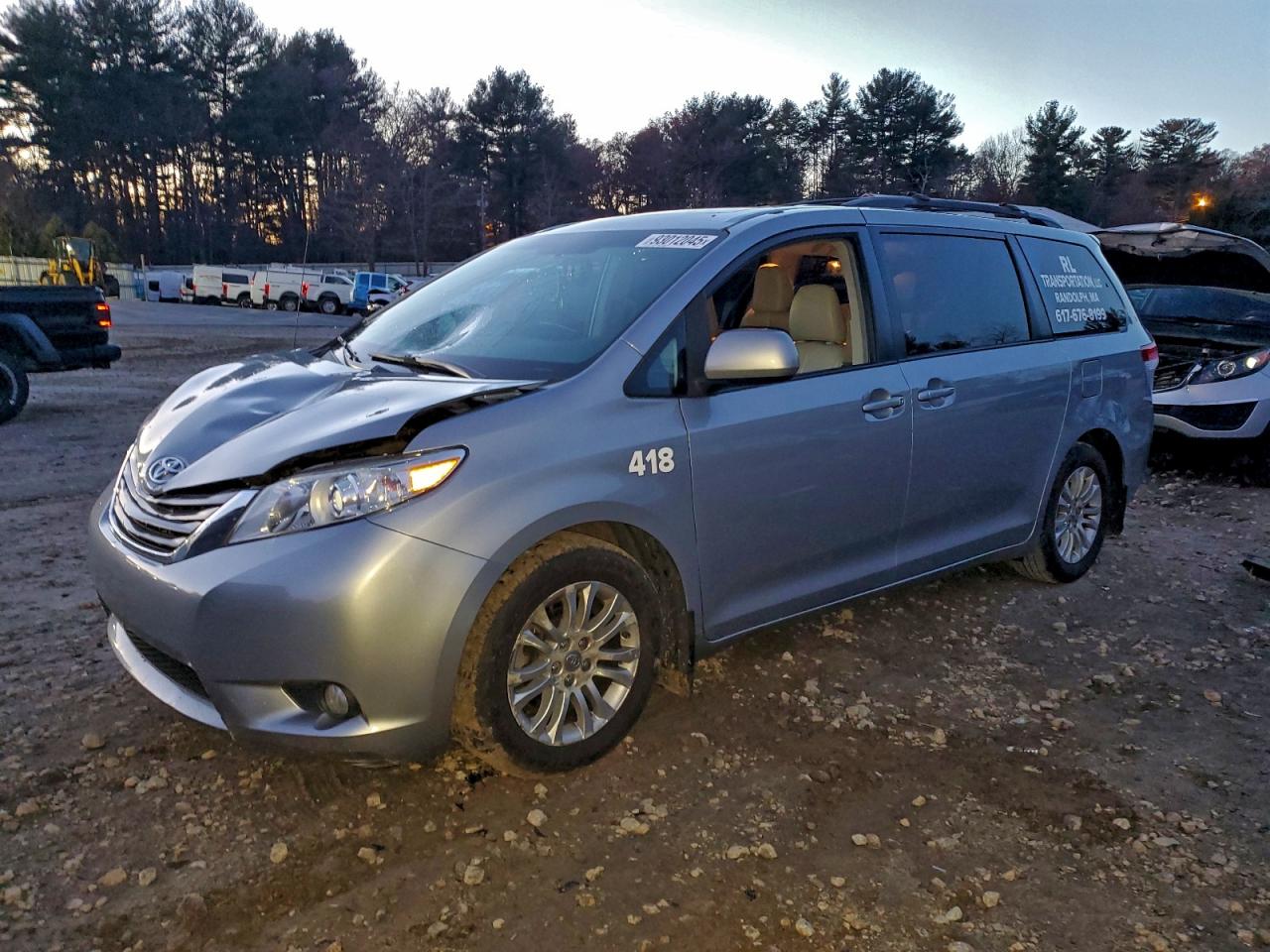 TOYOTA SIENNA XLE