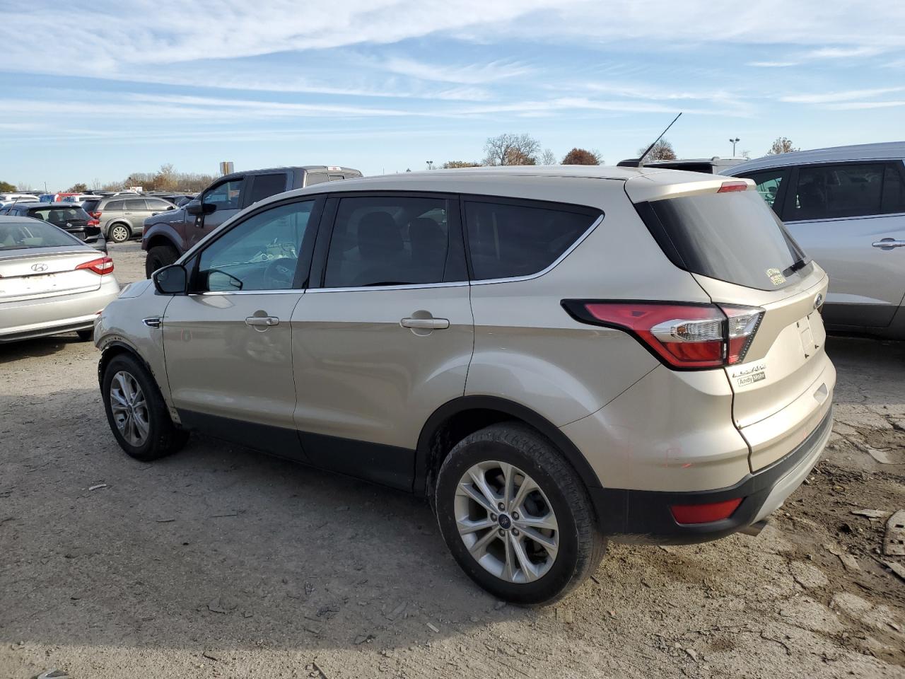 FORD ESCAPE SE