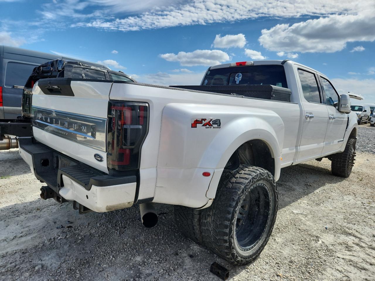 FORD F-350 SUPER DUTY