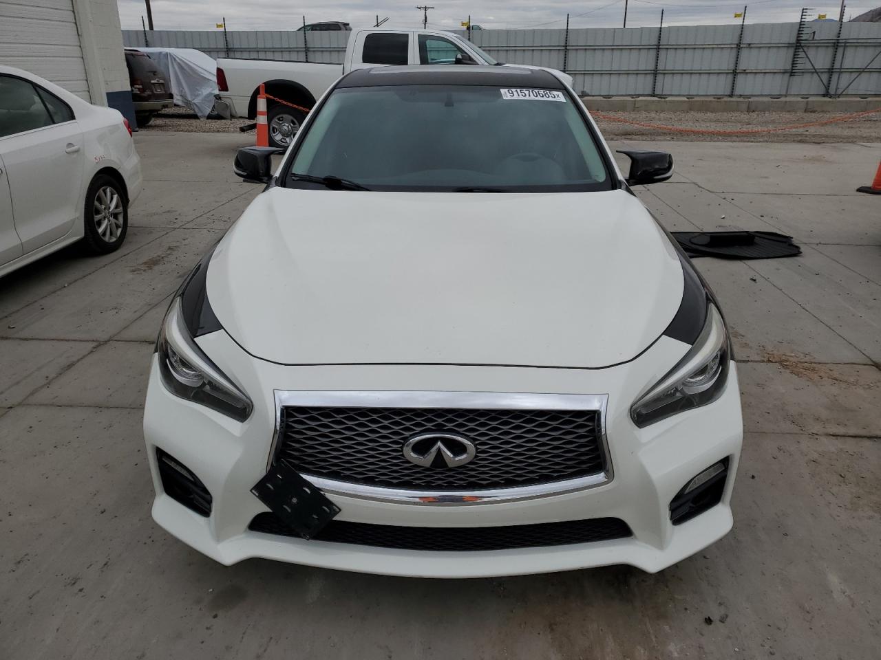 INFINITI Q50 BASE