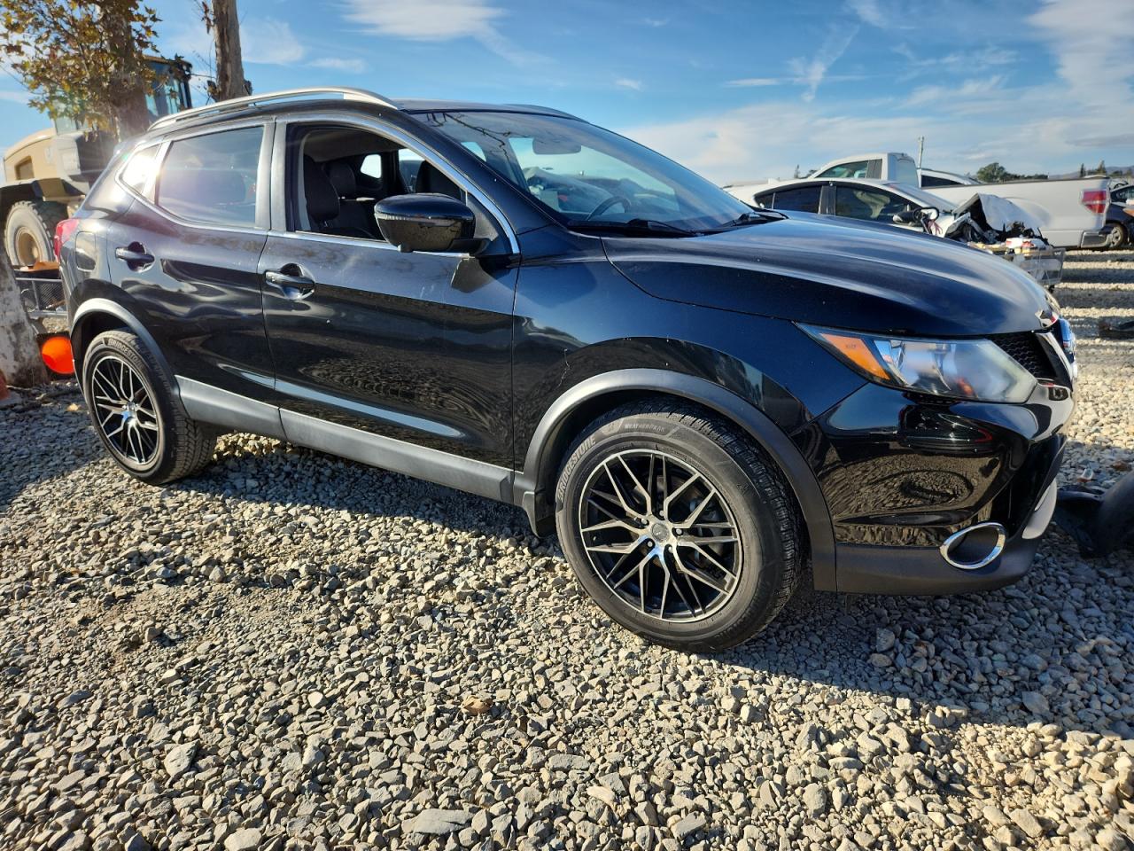 NISSAN ROGUE SPORT S