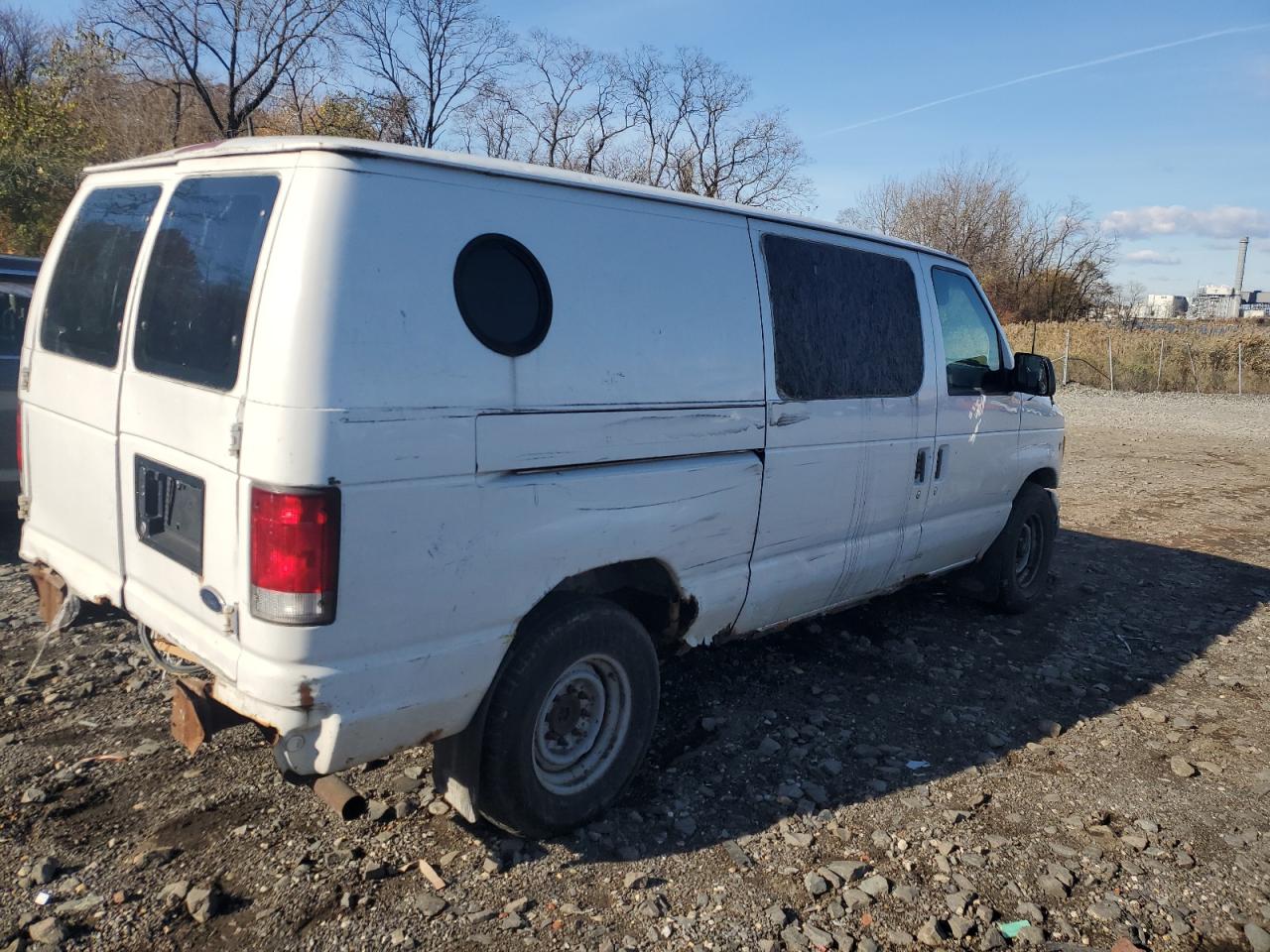 Lot #3293284449 2000 FORD E-250