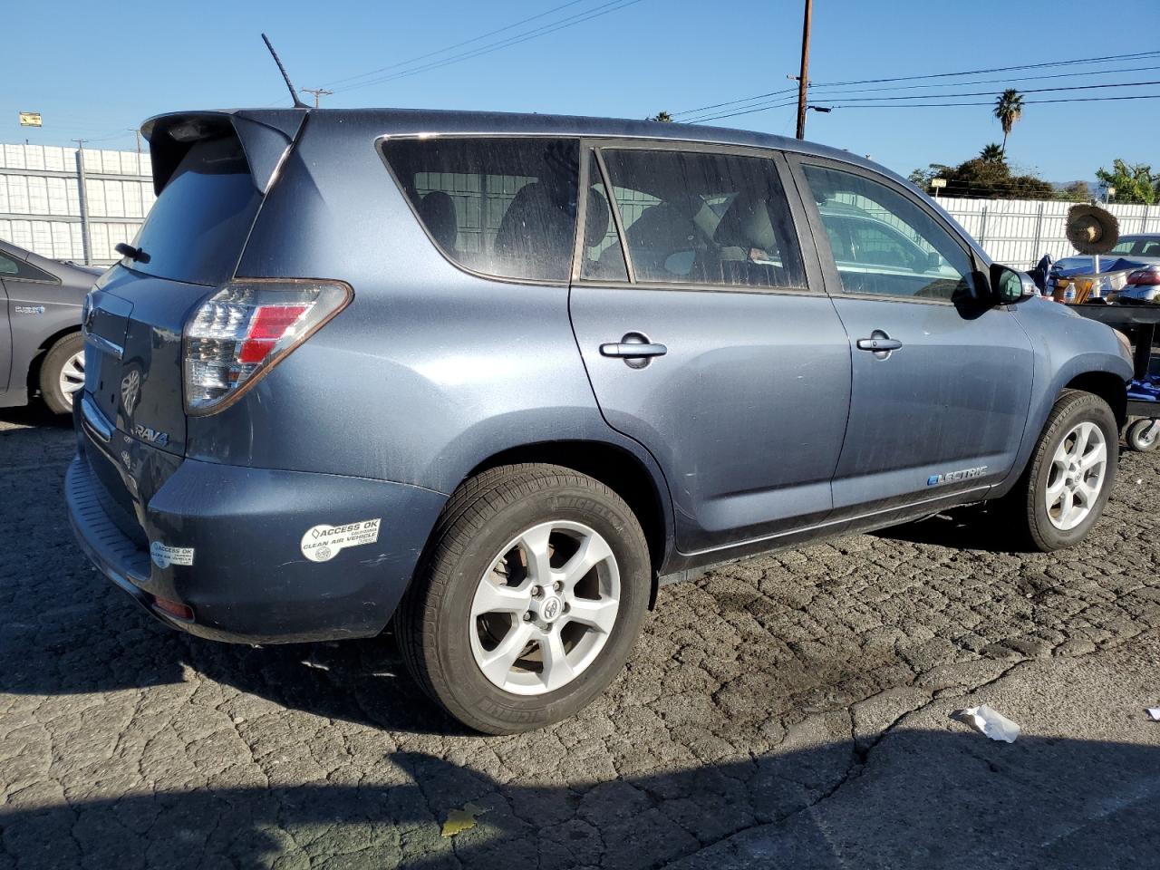 TOYOTA RAV4 EV
