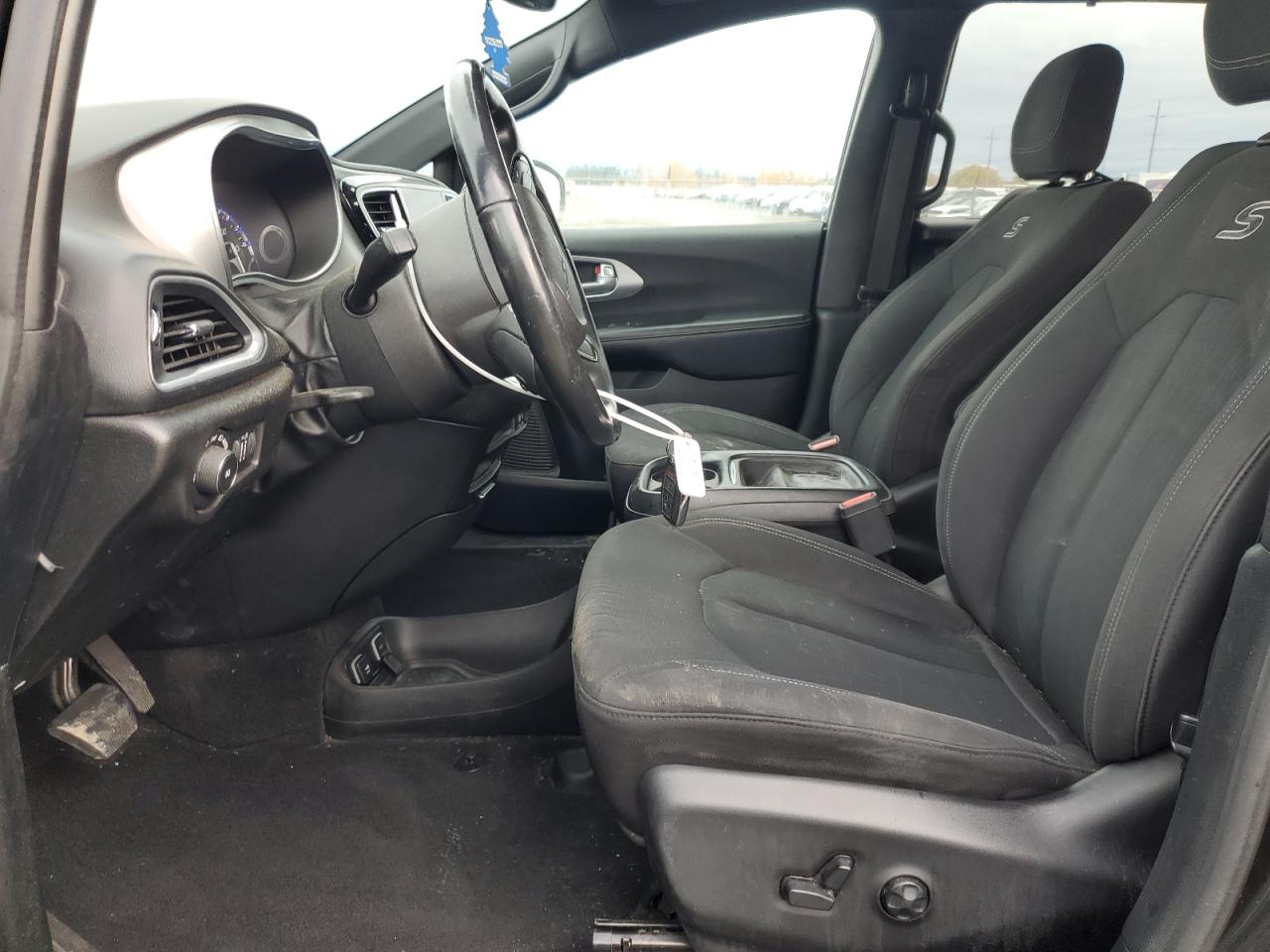 CHRYSLER PACIFICA TOURING PLUS