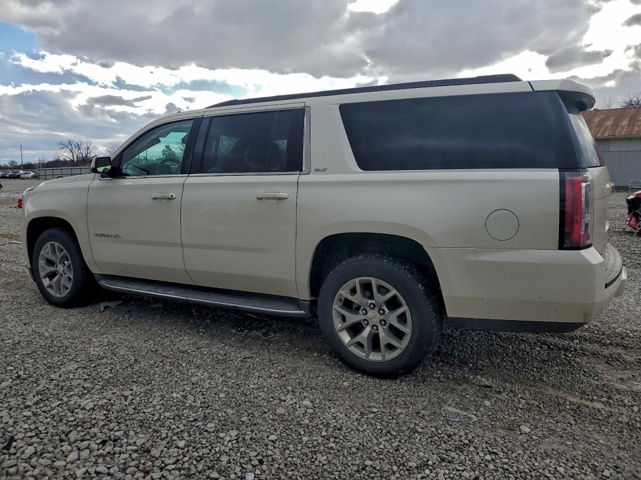 GMC YUKON C1500 SLT