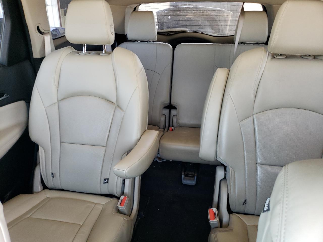 BUICK ENCLAVE ESSENCE