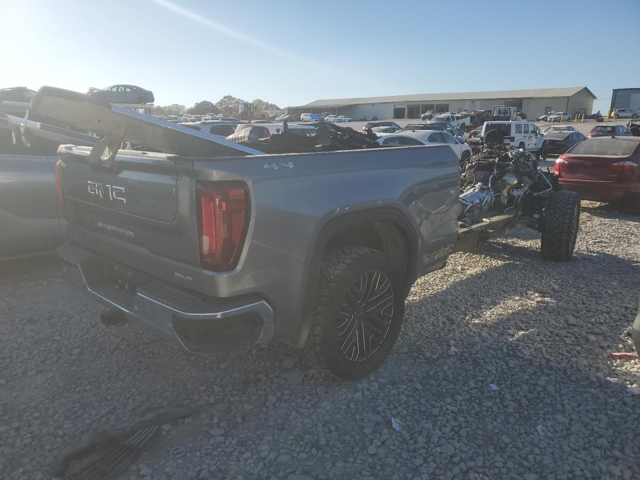 GMC SIERRA K1500 SLT