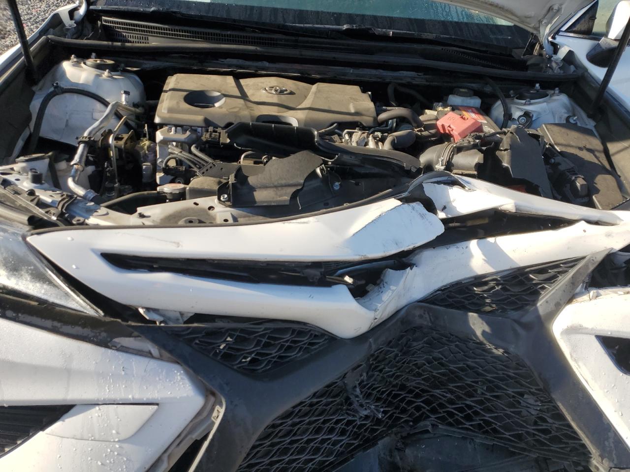 Lot #3301819360 2018 TOYOTA CAMRY L