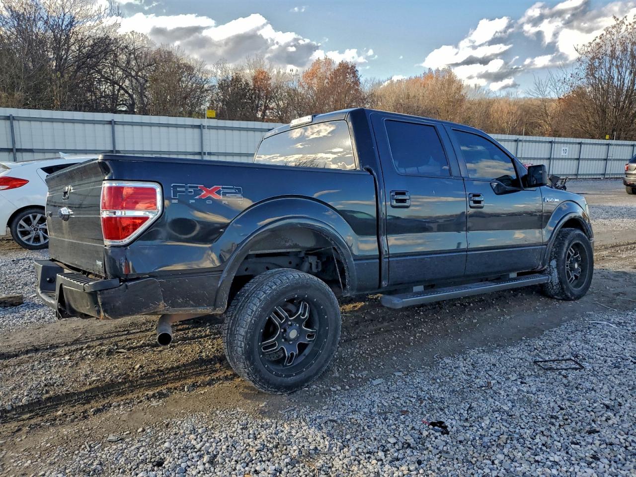 FORD F-150 SUPERCREW